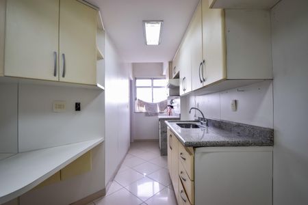 Apartamento à venda com 151m², 2 quartos e 2 vagasCozinha