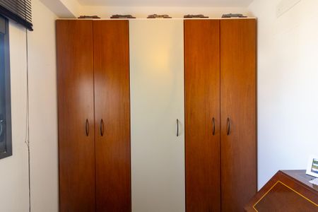 Apartamento para alugar com 64m², 2 quartos e 1 vaga Apartamento para alugar com 64m², 2 quartos e 1 vagaQuarto