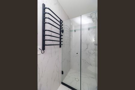 Apartamento para alugar com 64m², 2 quartos e 1 vaga Apartamento para alugar com 64m², 2 quartos e 1 vagaBanheiro da Suíte