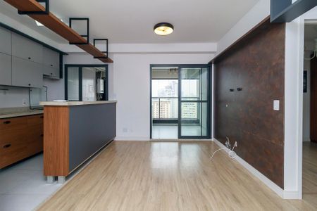 Sala de apartamento para alugar com 2 quartos, 64m² em Jardim das Acácias, São Paulo