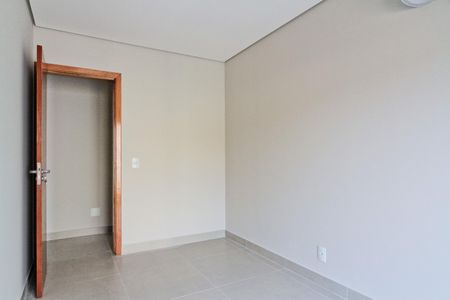 Casa à venda com 189m², 3 quartos e 4 vagasQuarto 1
