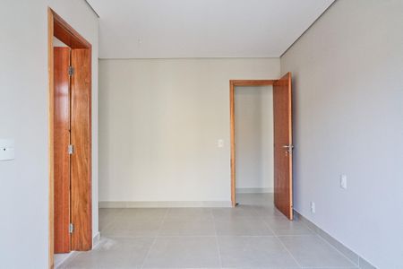 Casa à venda com 189m², 3 quartos e 4 vagasSuíte