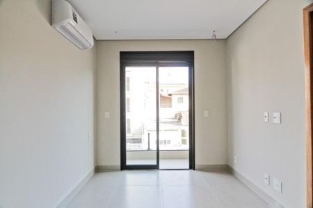 Casa à venda com 189m², 3 quartos e 4 vagasSuíte