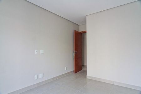 Casa à venda com 189m², 3 quartos e 4 vagasQuarto 2