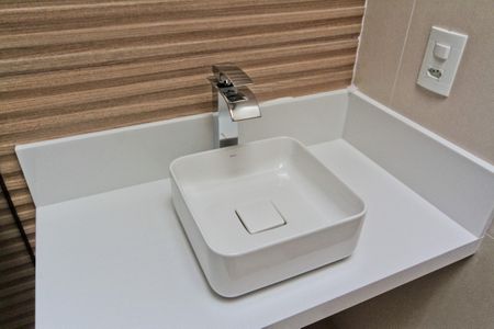 Casa à venda com 192m², 3 quartos e 4 vagasBanheiro