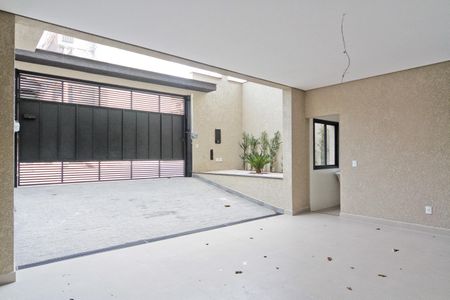 Casa à venda com 192m², 3 quartos e 4 vagasÁrea externa