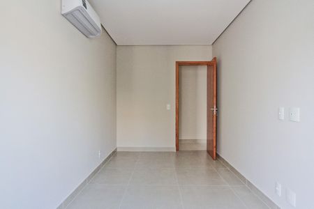 Casa à venda com 192m², 3 quartos e 4 vagasQuarto 1