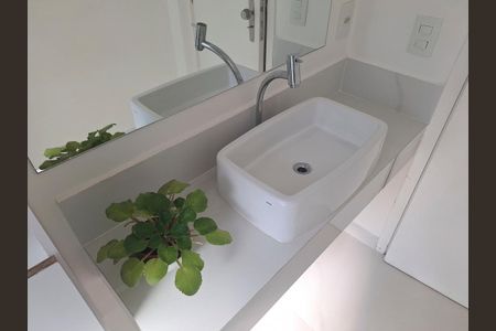 Apartamento à venda com 65m², 2 quartos e 1 vagaBanheiro