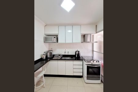 Apartamento à venda com 65m², 2 quartos e 1 vagaCozinha