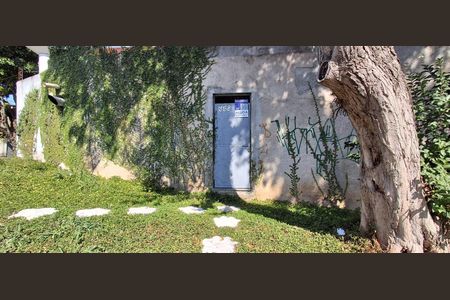 Studio para alugar com 24m², 1 quarto e sem vaga Studio para alugar com 24m², 1 quarto e sem vagaFachada