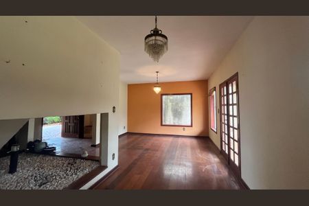 Sala de casa à venda com 4 quartos, 329m² em Jardim do Sol, Campinas