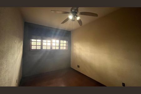 Quarto de casa à venda com 4 quartos, 329m² em Jardim do Sol, Campinas