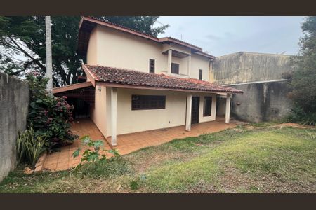 Casa à venda com 329m², 4 quartos e 6 vagas Casa à venda com 329m², 4 quartos e 6 vagasÁrea Gourmet