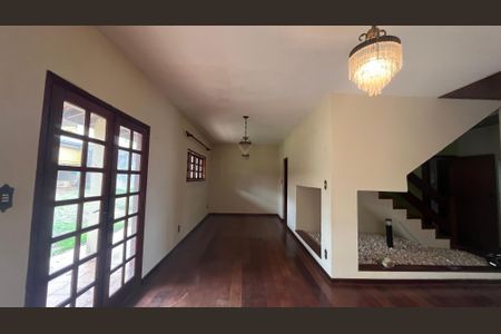Sala de casa à venda com 4 quartos, 329m² em Jardim do Sol, Campinas