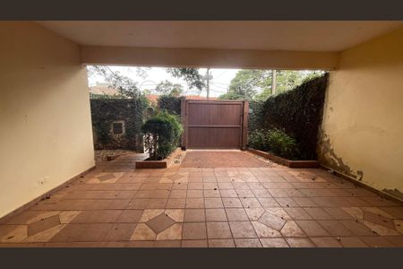 Casa à venda com 329m², 4 quartos e 6 vagas Casa à venda com 329m², 4 quartos e 6 vagasÁrea Gourmet