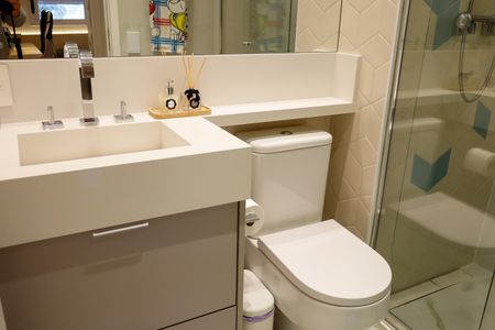 Apartamento à venda com 67m², 2 quartos e 1 vaga Apartamento à venda com 67m², 2 quartos e 1 vagaBanheiro