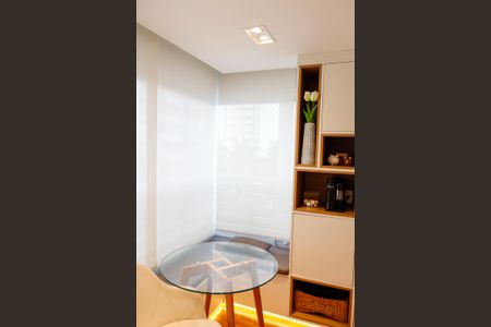 Apartamento à venda com 67m², 2 quartos e 1 vaga Apartamento à venda com 67m², 2 quartos e 1 vagaSacada