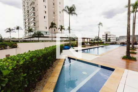 Apartamento à venda com 96m², 3 quartos e 2 vagas Apartamento à venda com 96m², 3 quartos e 2 vagasÁrea comum - Piscina