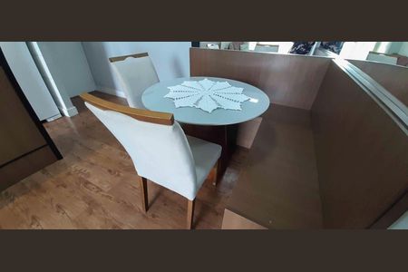 Apartamento à venda com 52m², 2 quartos e 1 vagaSala