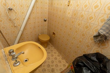 Casa à venda com 230m², 3 quartos e 1 vagaBanheiro 2