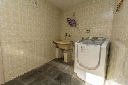 Casa à venda com 230m², 3 quartos e 1 vagaÁrea de Serviço