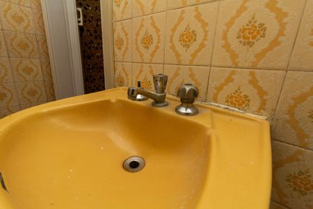 Casa à venda com 230m², 3 quartos e 1 vagaBanheiro 2