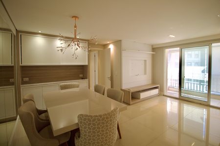 Apartamento para alugar com 3 quartos, 95m² em Mossunguê, Curitiba