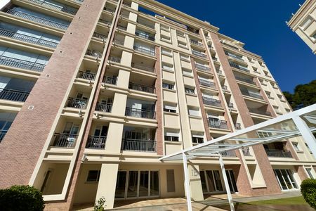 Fachada  de apartamento para alugar com 3 quartos, 95m² em Mossunguê, Curitiba