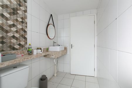 Apartamento para alugar com 33m², 2 quartos e sem vaga Apartamento para alugar com 33m², 2 quartos e sem vagaBanheiro