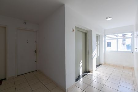 Apartamento para alugar com 33m², 2 quartos e sem vaga Apartamento para alugar com 33m², 2 quartos e sem vagaHall de Entrada