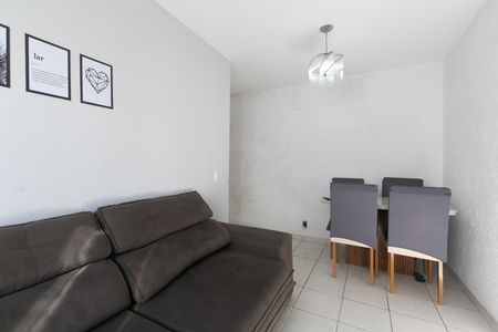 Apartamento para alugar com 33m², 2 quartos e sem vaga Apartamento para alugar com 33m², 2 quartos e sem vagaSala