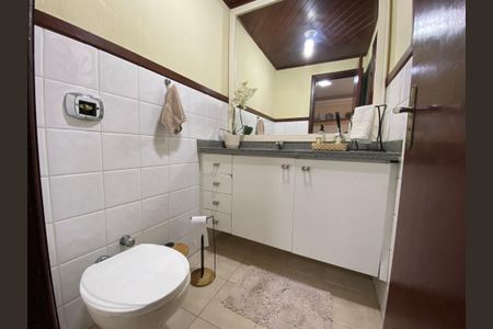 Casa à venda com 360m², 5 quartos e 4 vagasLavabo