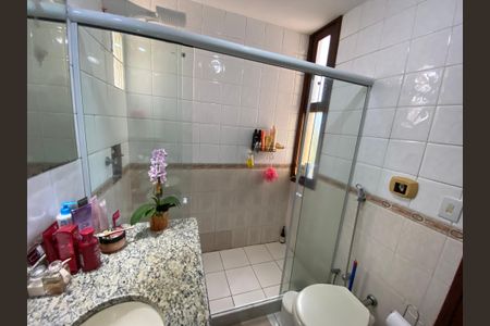 Casa à venda com 360m², 5 quartos e 4 vagasBanheiro Suite
