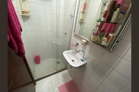 Casa à venda com 360m², 5 quartos e 4 vagasBanheiro Social
