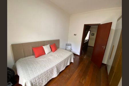 Casa à venda com 360m², 5 quartos e 4 vagasQuarto 3