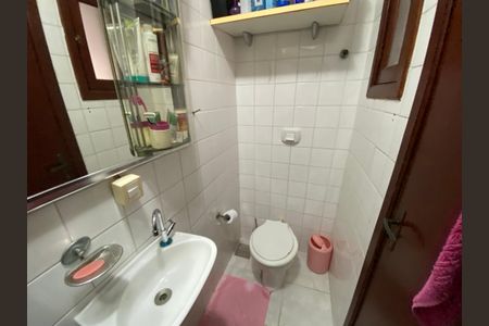 Casa à venda com 360m², 5 quartos e 4 vagasBanheiro Social