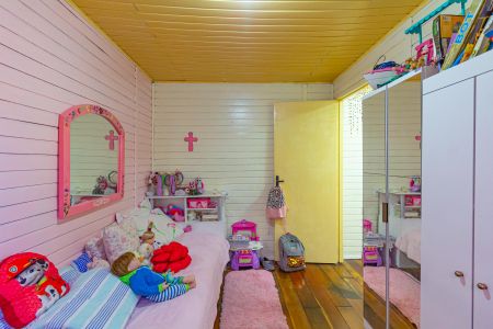 Casa à venda com 350m², 5 quartos e 3 vagas Casa à venda com 350m², 5 quartos e 3 vagasQuarto 3 da Casa 2