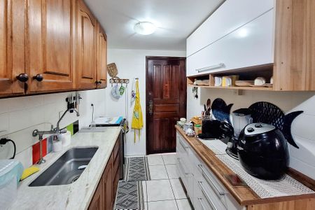 Apartamento à venda com 90m², 2 quartos e 1 vaga Apartamento à venda com 90m², 2 quartos e 1 vagaCozinha