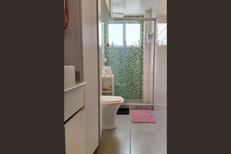 Apartamento à venda com 90m², 2 quartos e 1 vaga Apartamento à venda com 90m², 2 quartos e 1 vagaBanheiro da Suíte 1