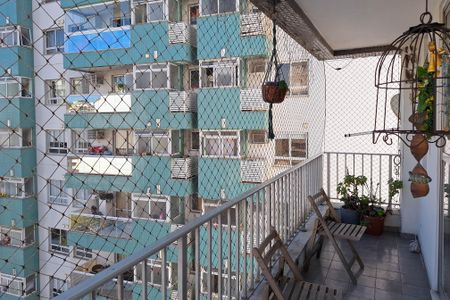 Apartamento à venda com 90m², 2 quartos e 1 vaga Apartamento à venda com 90m², 2 quartos e 1 vagaVaranda da Sala