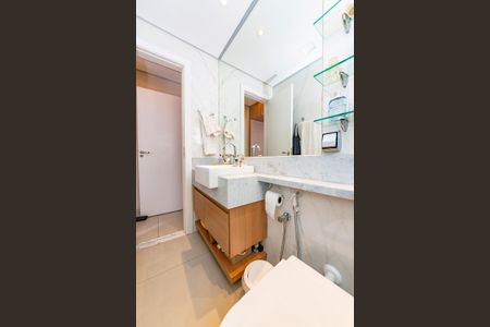 Apartamento à venda com 95m², 2 quartos e 2 vagasBanheiro da Suíte 1