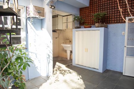 Casa à venda com 130m², 4 quartos e 2 vagasQuintal