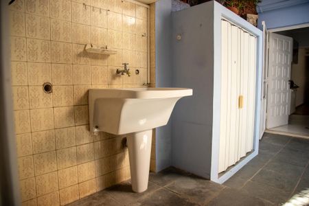 Casa à venda com 130m², 4 quartos e 2 vagasÁrea de Serviço