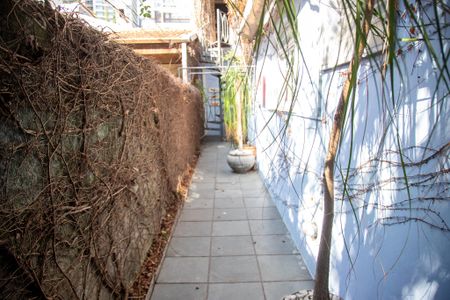 Casa à venda com 130m², 4 quartos e 2 vagasQuintal