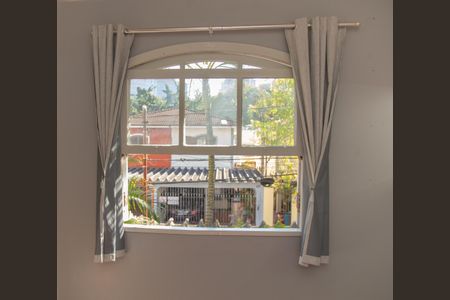 Casa à venda com 130m², 4 quartos e 2 vagas Suíte