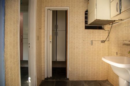 Casa à venda com 130m², 4 quartos e 2 vagasÁrea de Serviço