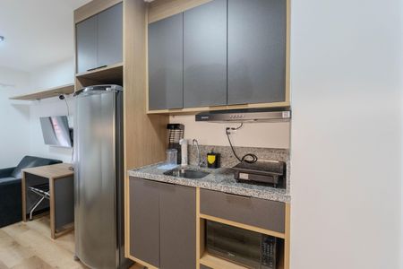 Studio para alugar com 25m², 1 quarto e sem vaga Studio para alugar com 25m², 1 quarto e sem vagaCozinha