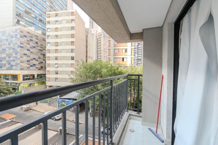 Studio para alugar com 25m², 1 quarto e sem vaga Studio para alugar com 25m², 1 quarto e sem vagaSacada