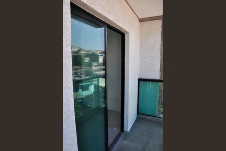 Apartamento à venda com 104m², 2 quartos e 1 vagaDetalhe - Varanda do Quarto 01 com Suíte