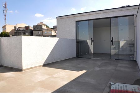 Apartamento à venda com 104m², 2 quartos e 1 vagaDetalhe - Quintal